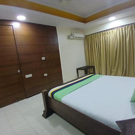 Blossoms Room The Plaza-Luxury Collection- Lakdikapul Hyderabad Eksteriør bilde