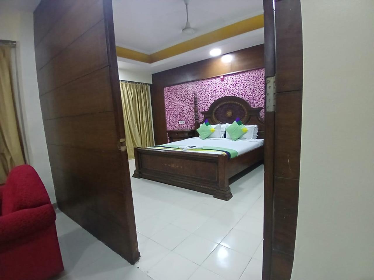 Blossoms Room The Plaza-Luxury Collection- Lakdikapul Hyderabad Eksteriør bilde